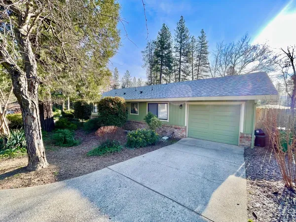 $799,000 | 265 Cornwall Avenue, Unit 2, Grass Valley, CA 95945