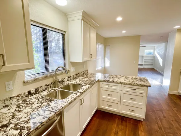$799,000 | 265 Cornwall Avenue, Unit 2, Grass Valley, CA 95945