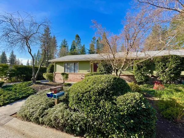 $799,000 | 265 Cornwall Avenue, Unit 2, Grass Valley, CA 95945