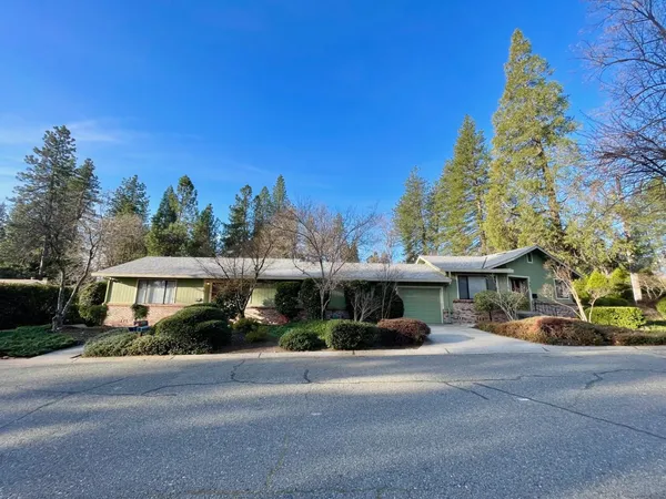 $799,000 | 265 Cornwall Avenue, Unit 2, Grass Valley, CA 95945