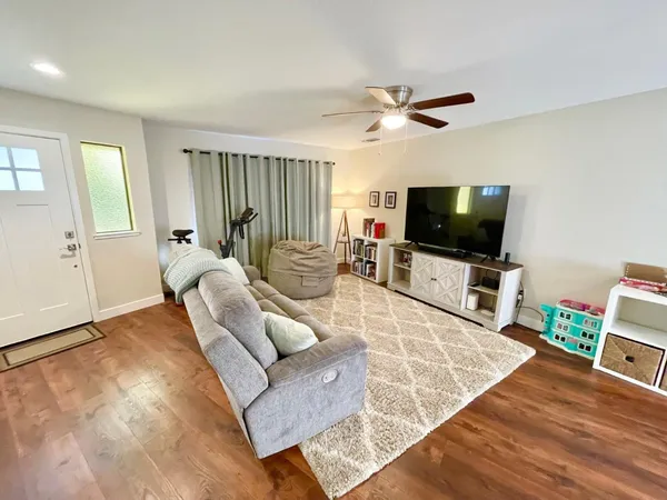 $799,000 | 265 Cornwall Avenue, Unit 2, Grass Valley, CA 95945