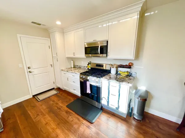 $799,000 | 265 Cornwall Avenue, Unit 2, Grass Valley, CA 95945