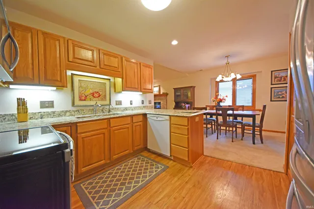 $299,900 | 14610 Walnut Run, Fort Wayne, IN 46814