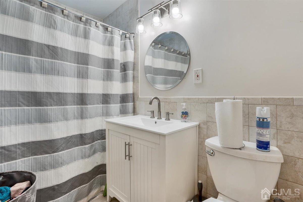 6 Tuthill Road New Brunswick, NJ 08901 - Photo 14 of 29