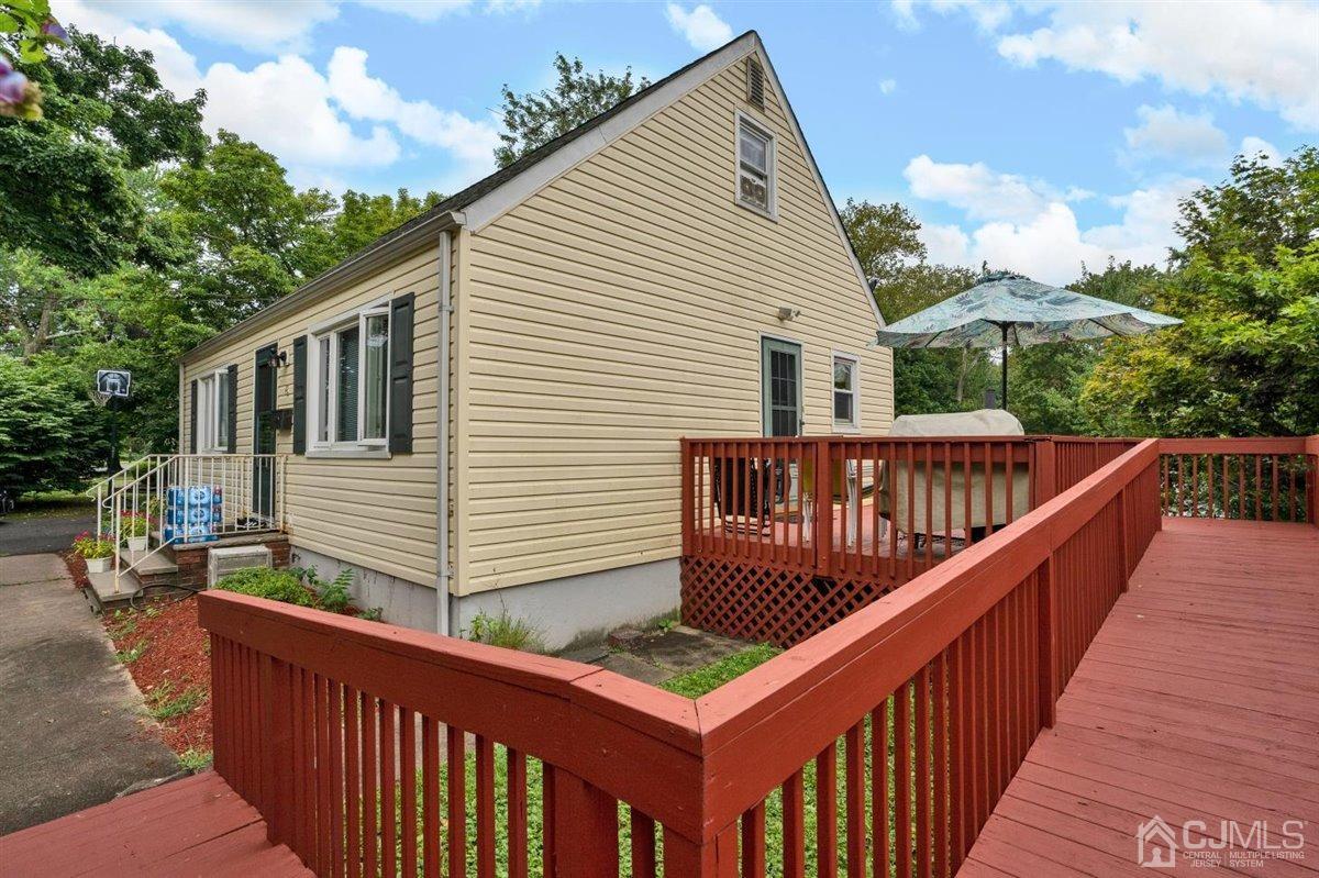 6 Tuthill Road New Brunswick, NJ 08901 - Photo 27 of 29