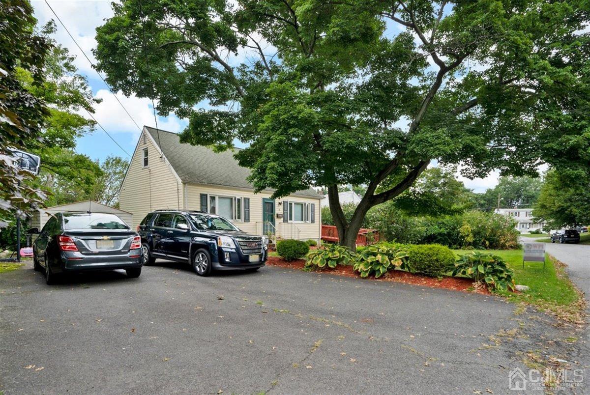 6 Tuthill Road New Brunswick, NJ 08901 - Photo 5 of 29