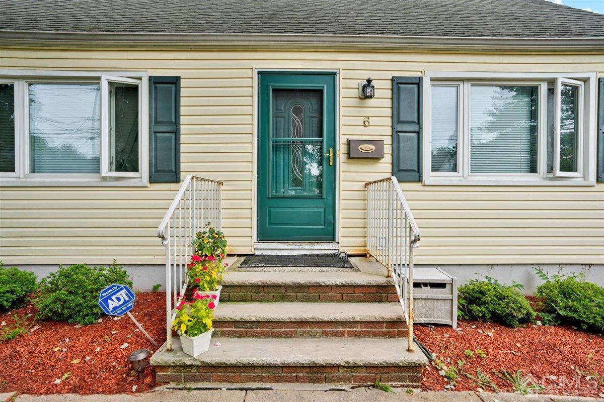 6 Tuthill Road New Brunswick, NJ 08901 - Photo 6 of 29