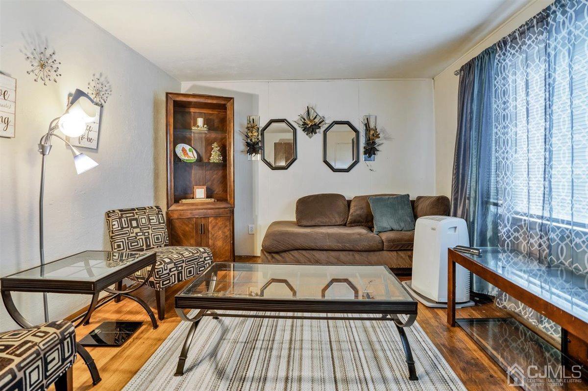 6 Tuthill Road New Brunswick, NJ 08901 - Photo 8 of 29