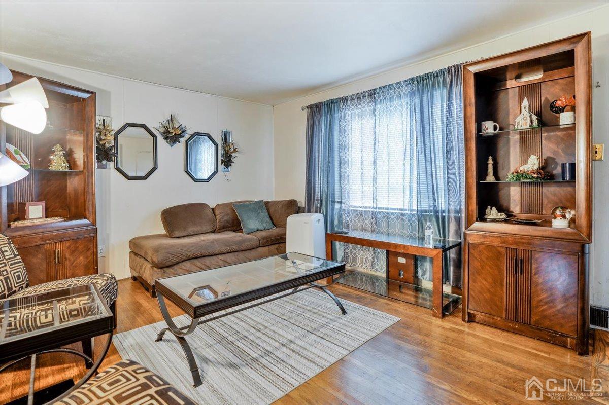 6 Tuthill Road New Brunswick, NJ 08901 - Photo 9 of 29