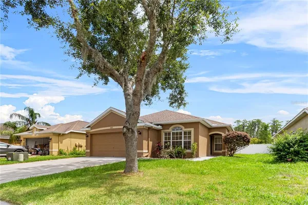 $299,900 | 12631 Chenwood Avenue, Hudson, FL 34669