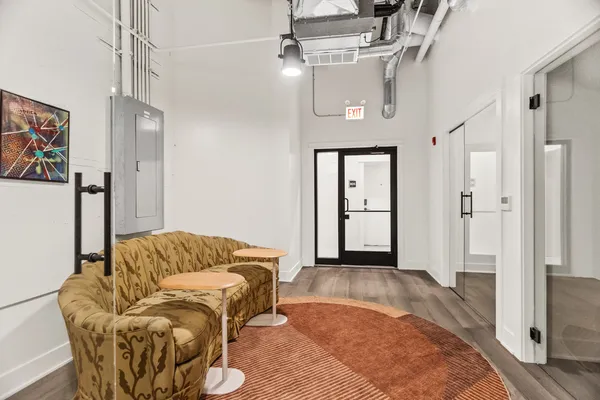 $2,599 | 1453 Maple Avenue, Unit B06, Evanston, IL 60201