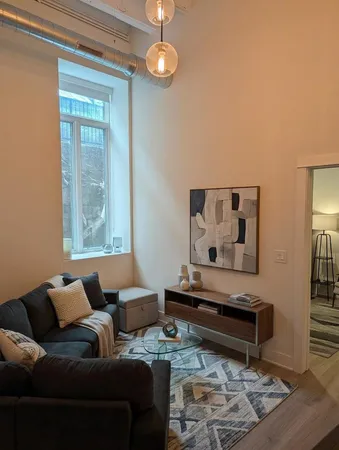 $2,599 | 1453 Maple Avenue, Unit B06, Evanston, IL 60201