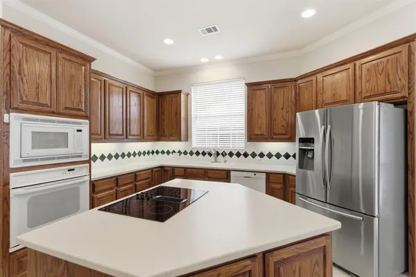 $750,000 | 4553 Meadow Ridge Drive, Plano, TX 75093