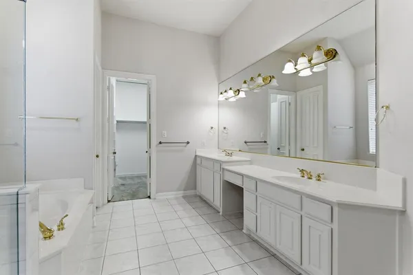 $750,000 | 4553 Meadow Ridge Drive, Plano, TX 75093