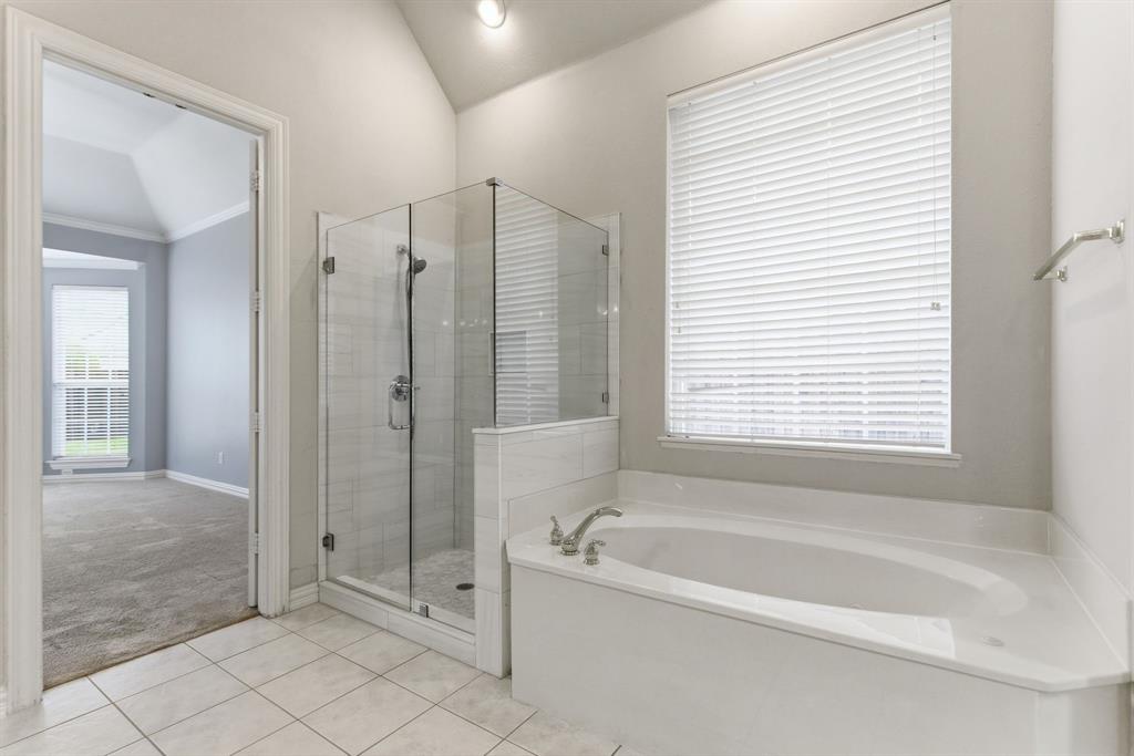 4553 Meadow Ridge Drive Plano, TX 75093 - Photo 27 of 40