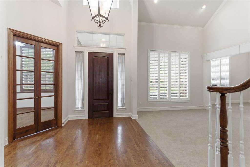 4553 Meadow Ridge Drive Plano, TX 75093 - Photo 3 of 40
