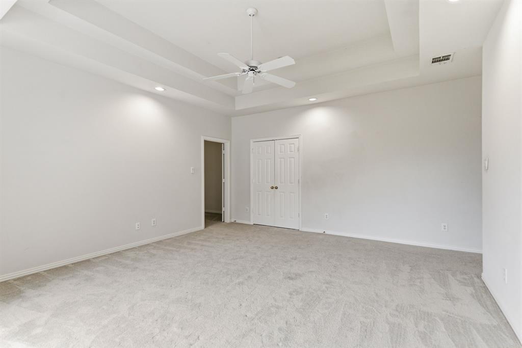 4553 Meadow Ridge Drive Plano, TX 75093 - Photo 33 of 40