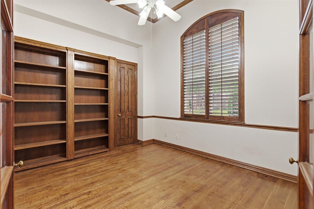 4553 Meadow Ridge Drive Plano, TX 75093 - Photo 9 of 40