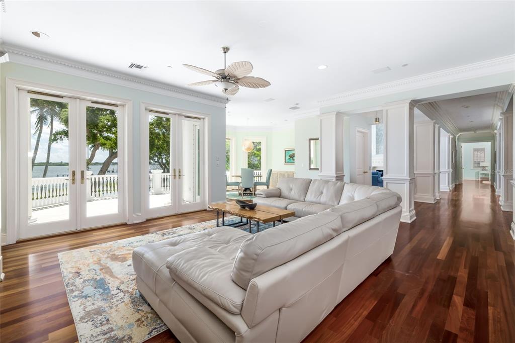 8585 Midnight Pass Road Sarasota, FL 34242 - Photo 12 of 93