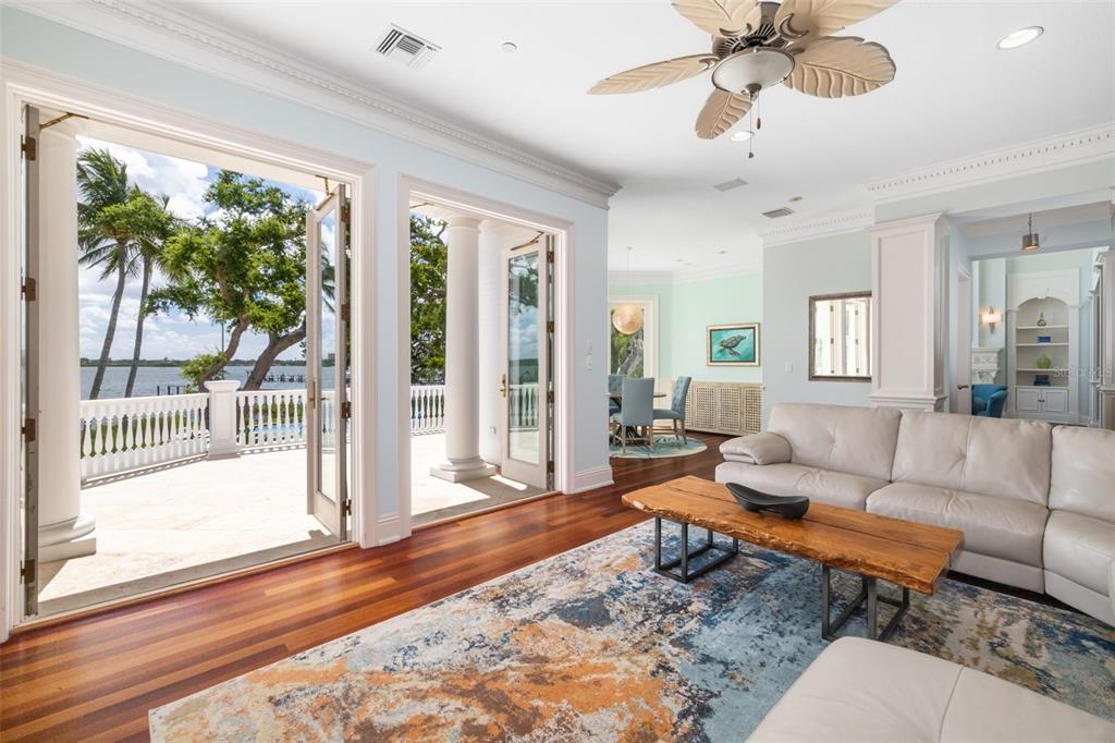 8585 Midnight Pass Road Sarasota, FL 34242 - Photo 27 of 93