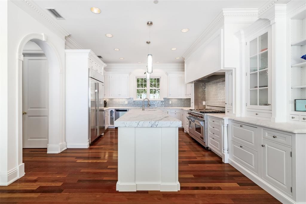 8585 Midnight Pass Road Sarasota, FL 34242 - Photo 33 of 93