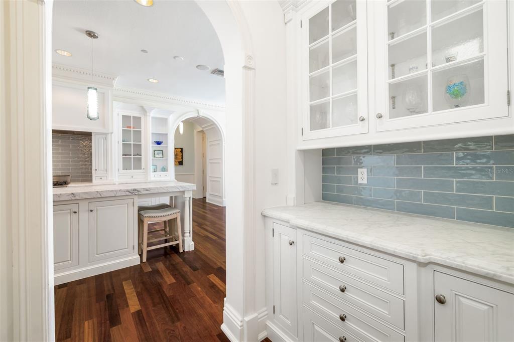 8585 Midnight Pass Road Sarasota, FL 34242 - Photo 41 of 93