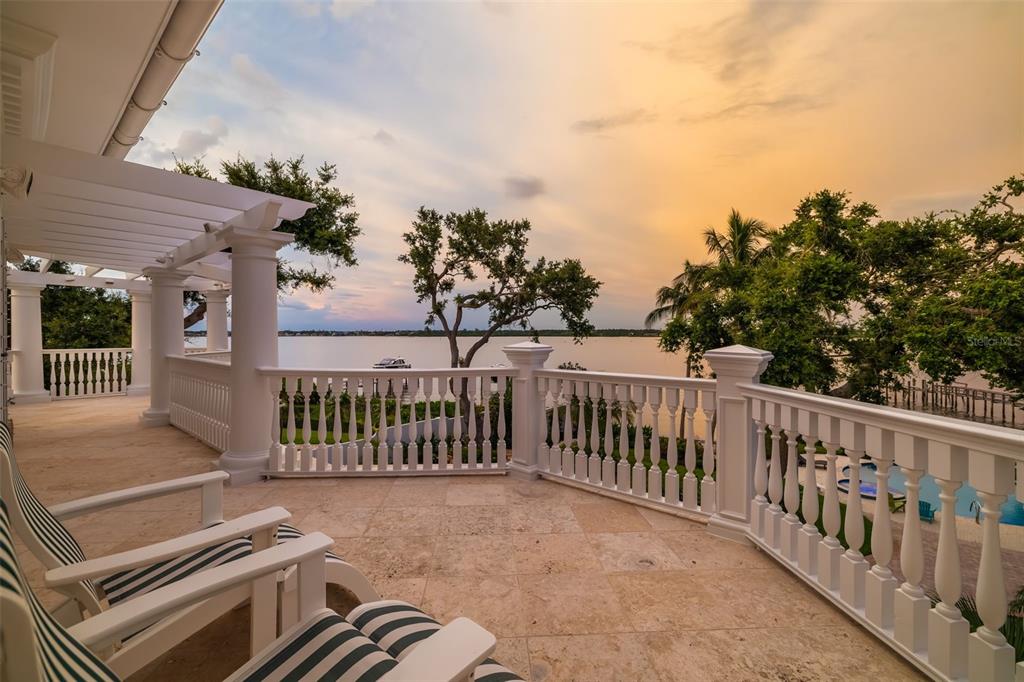 8585 Midnight Pass Road Sarasota, FL 34242 - Photo 47 of 93