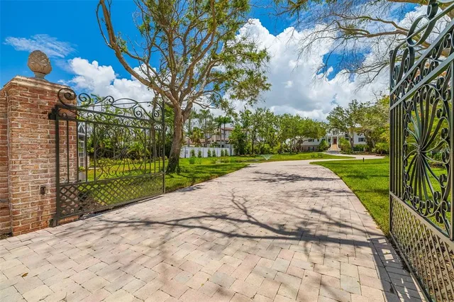 $7,390,000 | 8585 Midnight Pass Road, Sarasota, FL 34242