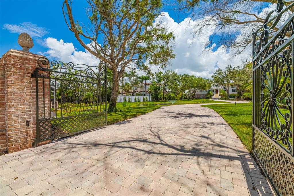 8585 Midnight Pass Road Sarasota, FL 34242 - Photo 5 of 93