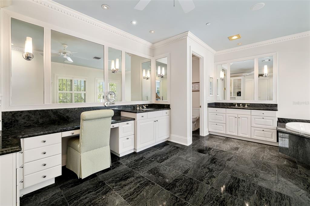 8585 Midnight Pass Road Sarasota, FL 34242 - Photo 52 of 93