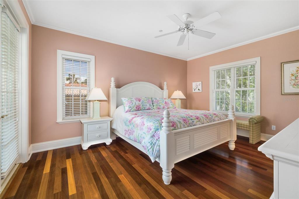 8585 Midnight Pass Road Sarasota, FL 34242 - Photo 56 of 93