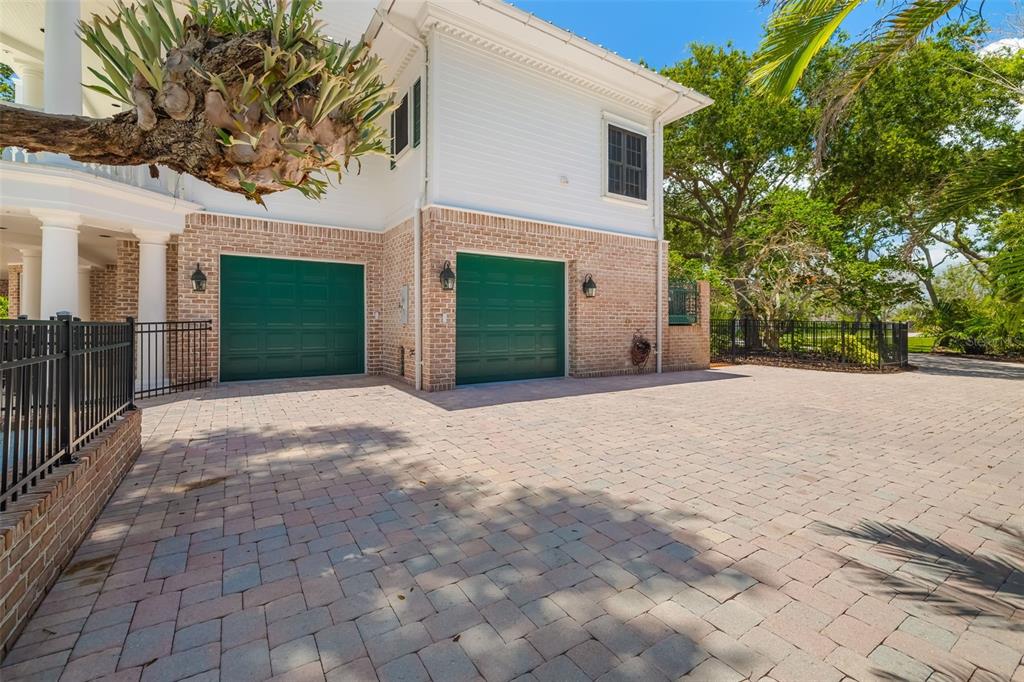 8585 Midnight Pass Road Sarasota, FL 34242 - Photo 79 of 93