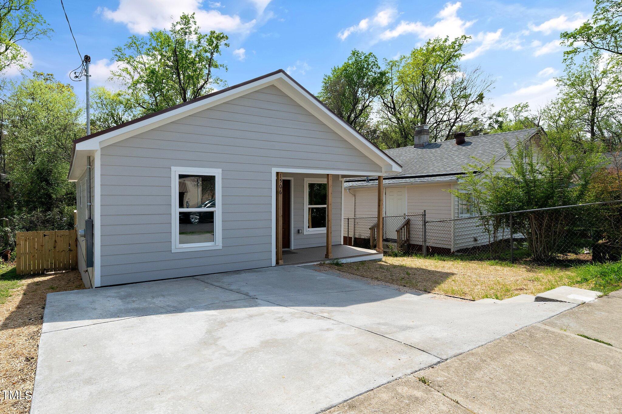 1506 Poole Road Raleigh, NC 27610 - Photo 3 of 19 3-web-or-mls-1506 Poole Rd (19 of 19)