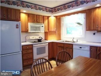 212 Croft Road North Wales, PA 19454 - Photo 3 of 5 Gallery Image 3