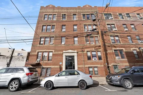 $199,000 | 7111 Palisade Avenue, Unit 1B, North Bergen, NJ 07047