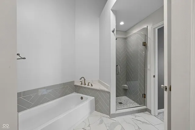 $400,000 | 11927 Halla Place, Fishers, IN 46038