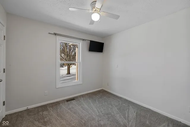 $400,000 | 11927 Halla Place, Fishers, IN 46038