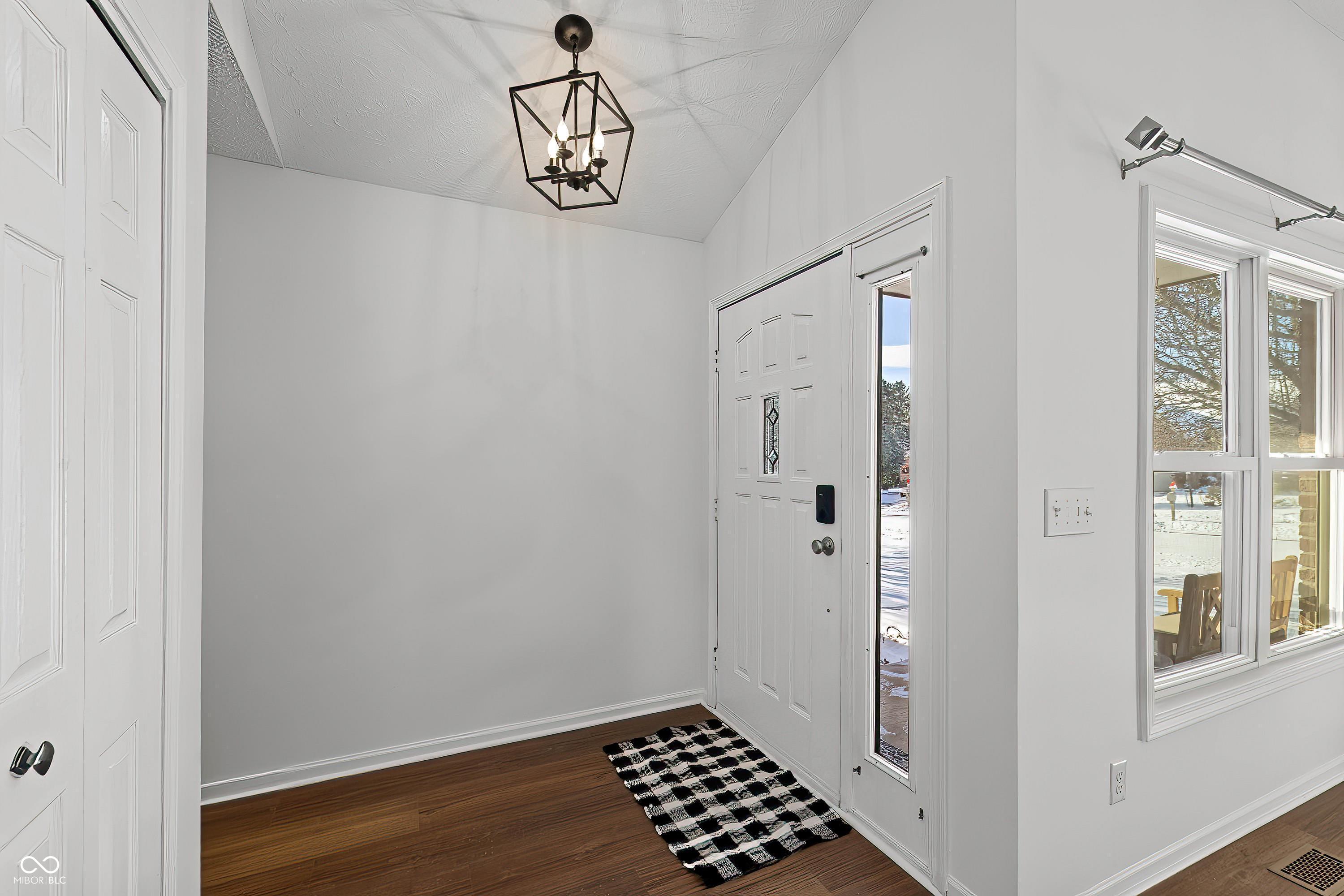 11927 Halla Place Fishers, IN 46038 - Photo 3 of 21