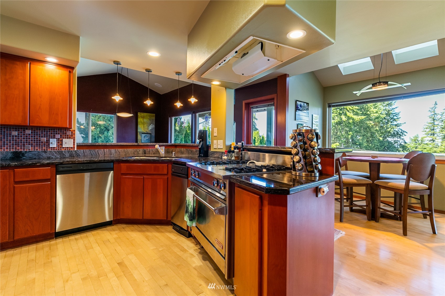 1415 37th Street Bellingham, WA 98229 - Photo 13 of 37