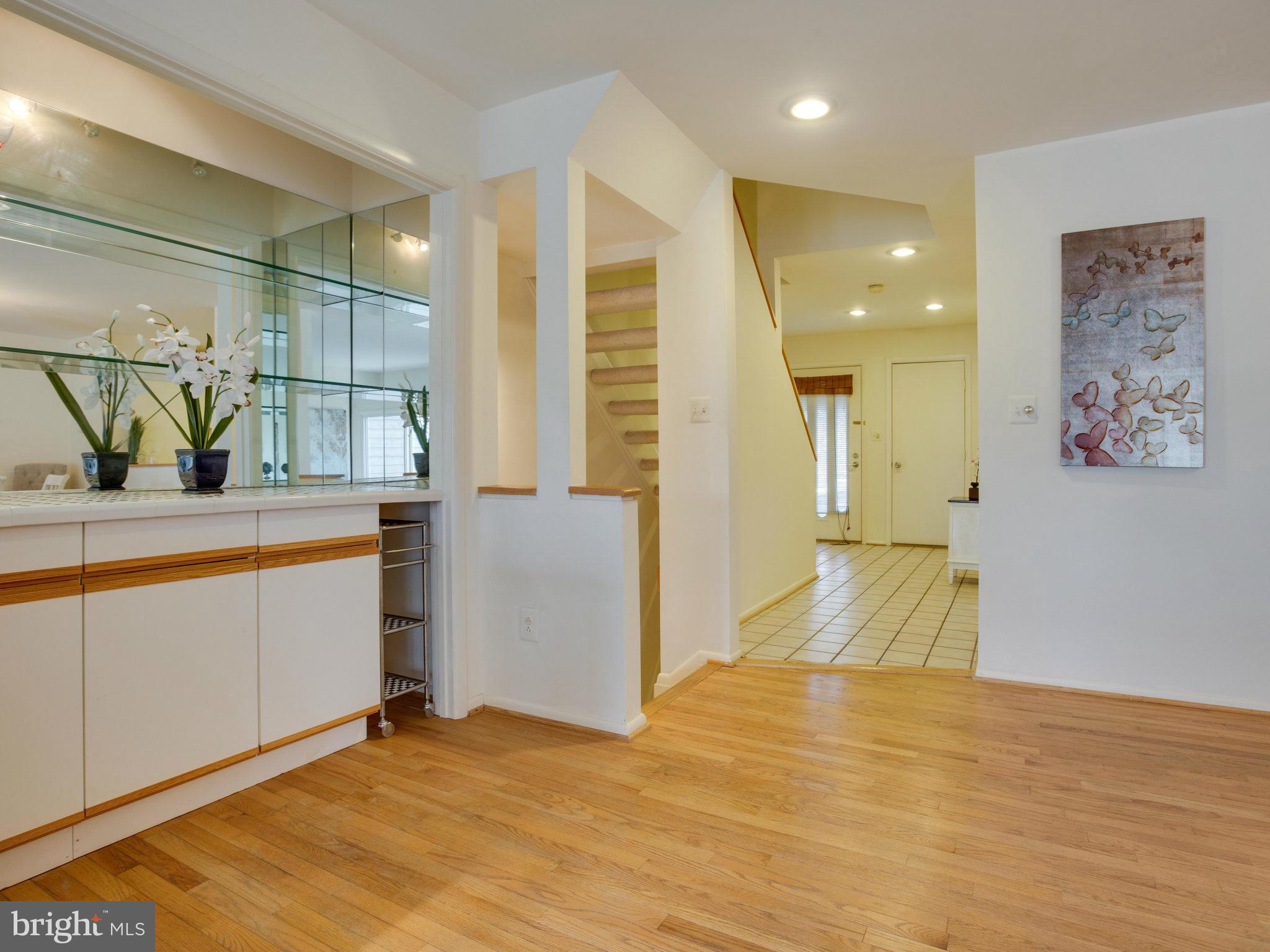 11102 Lakespray Way Reston, VA 20191 - Photo 12 of 28 Dining Room