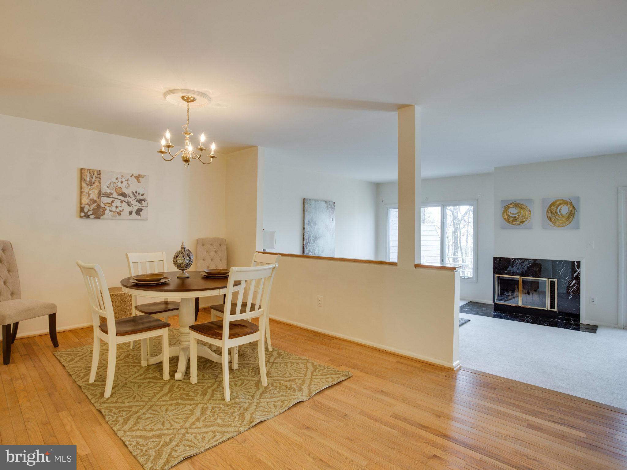 11102 Lakespray Way Reston, VA 20191 - Photo 10 of 28 Dining Room