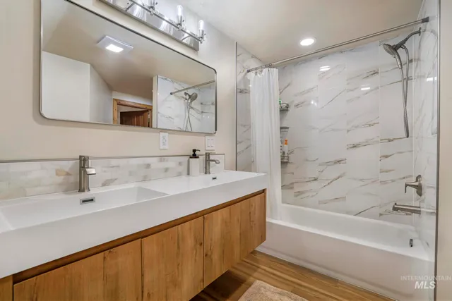 $415,000 | 150 Wood Riv Canal Road, Bellevue, ID 83313