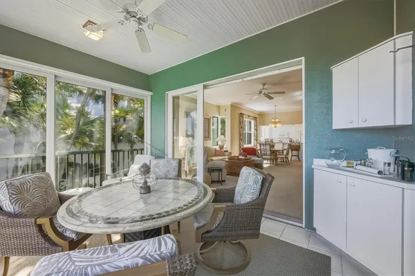 a view of a yard in front of a building