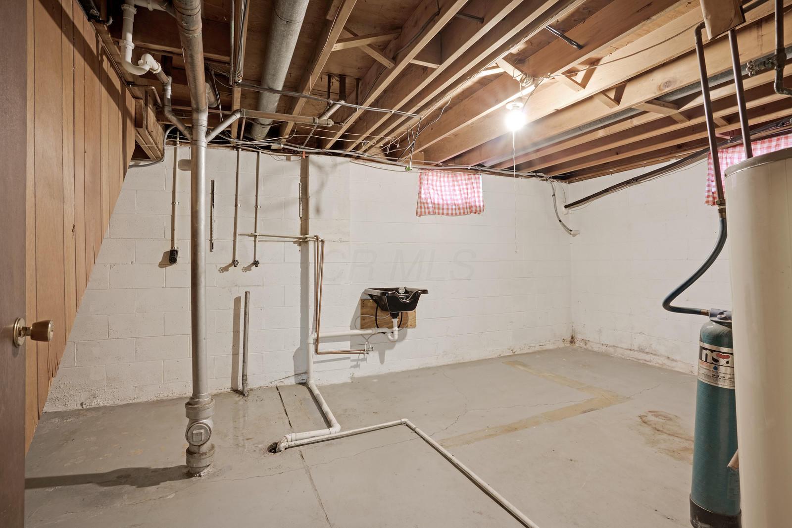 2733 Denmark Road Columbus, OH 43232 - Photo 25 of 31 Gallery Image 25
