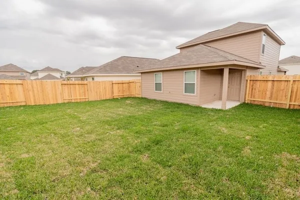 $1,700 | 508 Meadow Park Lane, Willis, TX 77378