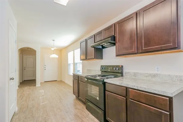 $1,700 | 508 Meadow Park Lane, Willis, TX 77378