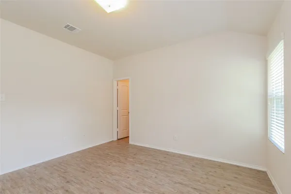 $1,700 | 508 Meadow Park Lane, Willis, TX 77378