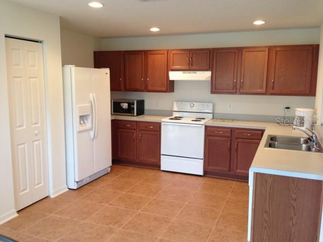 5109 Butterfly Shell Drive Apollo Beach, FL 33572 - Photo 3 of 15