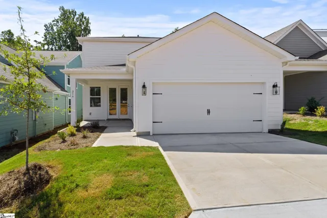 $419,990 | 214 Nicolet Place, Simpsonville, SC 29681