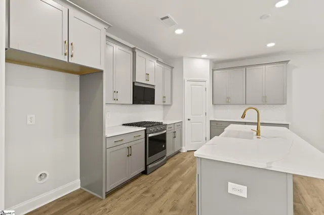 $419,990 | 214 Nicolet Place, Simpsonville, SC 29681